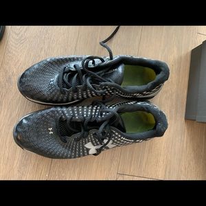 Under Armour Sneakers